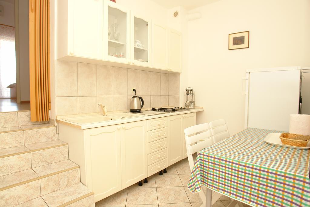 Apartment Dvorski *